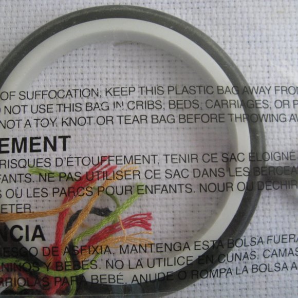 New Studio 18 Mary & Co Counted Cross Stitch Mini Kit Christmas Stocking w/ Hoop - Picture 10 of 10